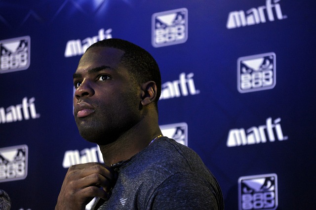 阿斯：姆巴佩伤势已无碍，将于维尼修斯、贝林厄姆一起首发